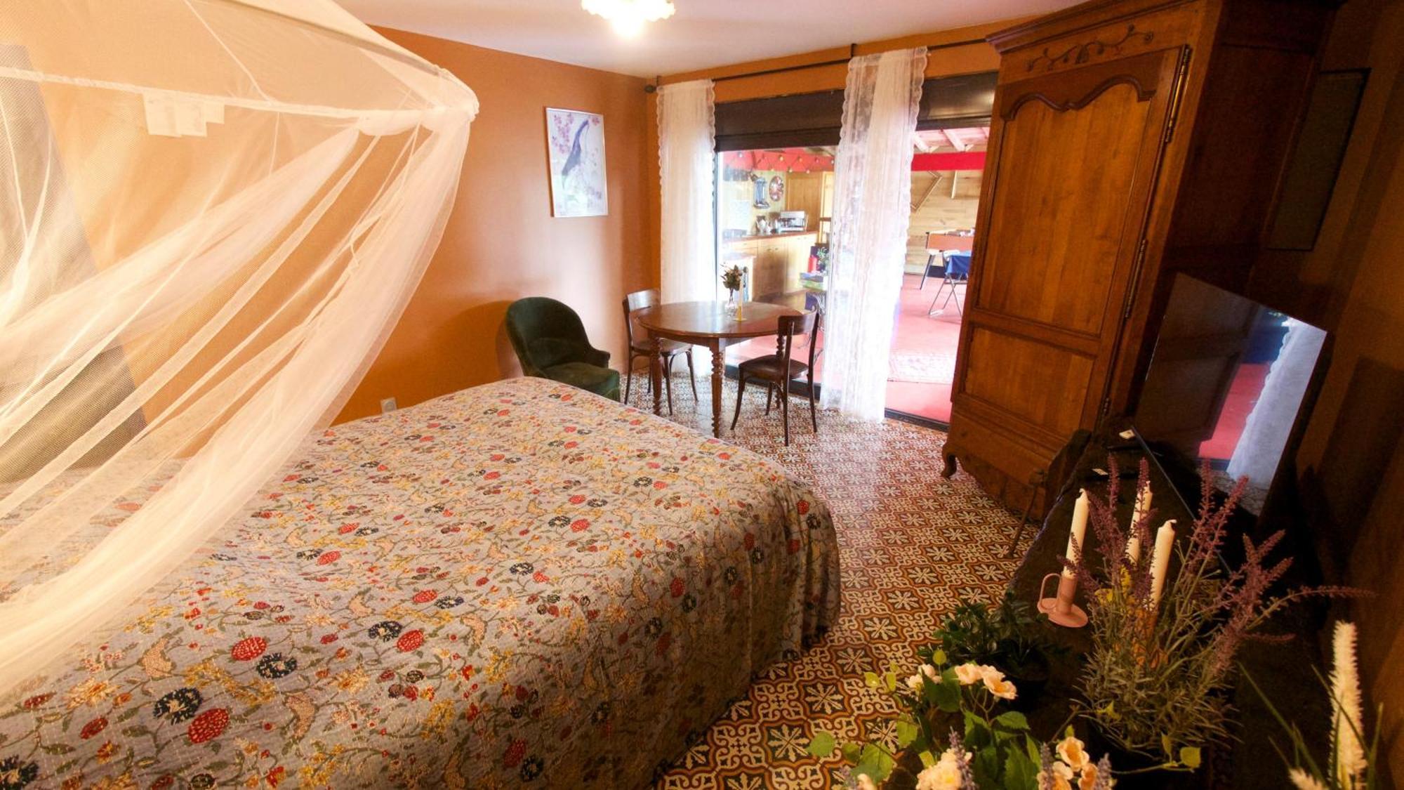 Les Jardins D'Ispahan Prignac-et-Marcamps Exteriér fotografie